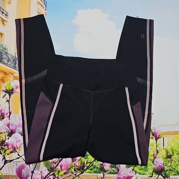 Sweaty Betty London The Zero Gravity 7/8 Run Leggings Black & Purple Small - Picture 3 of 7